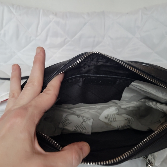 MICHEAL KORS SHOULDER BAG - Picture 5 of 8